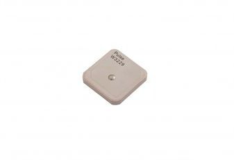 Patch Antenna Ceramic RHCP 2400MHz to 2500MHz 6.5dBic 50Ohm Adhesive Tape Tray