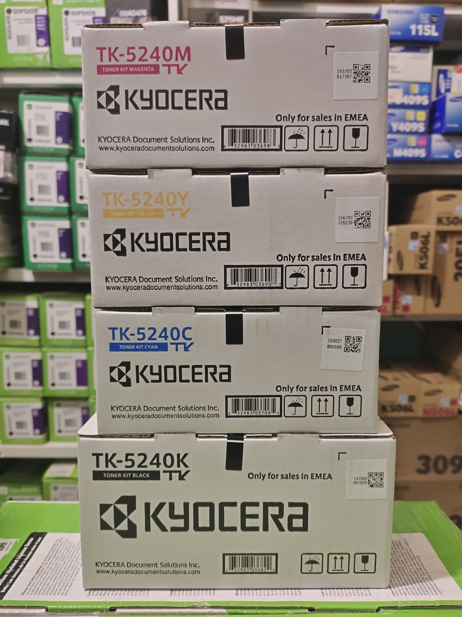 Картридж TK-5240K TK-5240Y TK-5240C TK-5240M для Kyocera P5026/M5526 КОМПЛЕКТ
